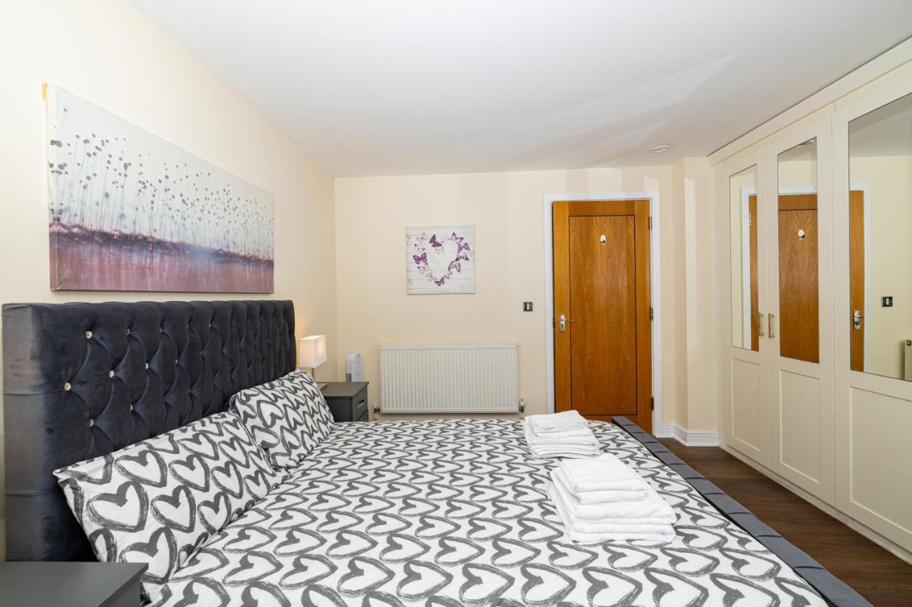 Two Bed Apartment Near Canary Wharf London Eksteriør billede