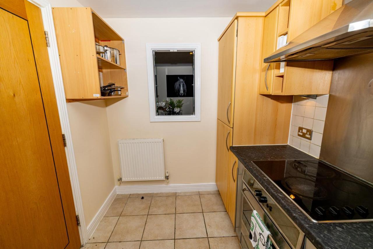 Two Bed Apartment Near Canary Wharf London Eksteriør billede
