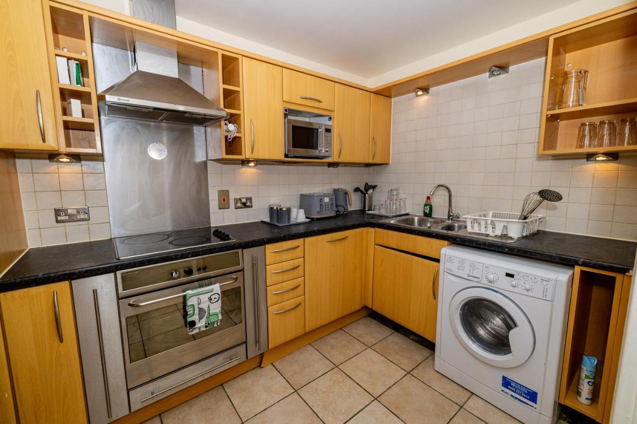 Two Bed Apartment Near Canary Wharf London Eksteriør billede